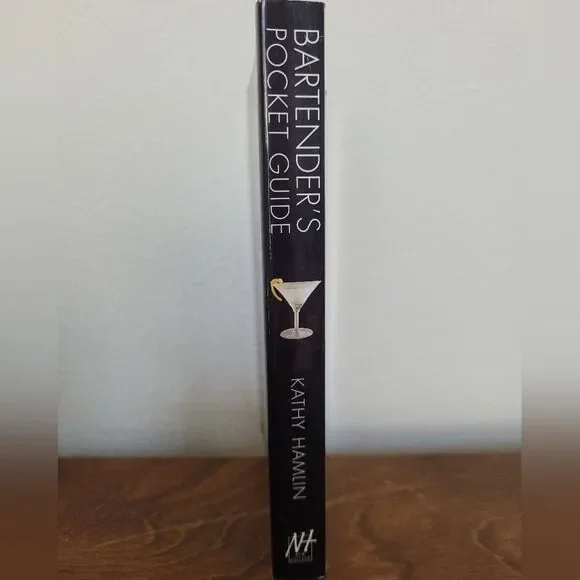 Bartender's Pocket Guide Book - Picture 2 of 3